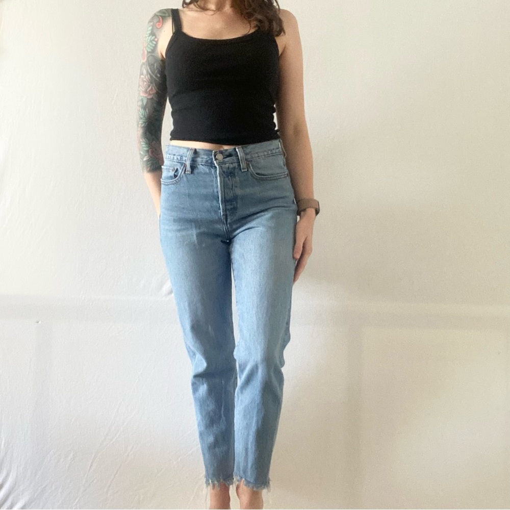 Levi’s Wedgie Icon Fit Ankle Women’s High-Rise Jeans Size 27